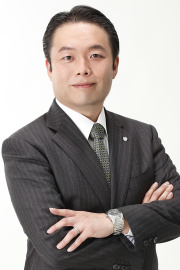 Youichiro Matsui (President)